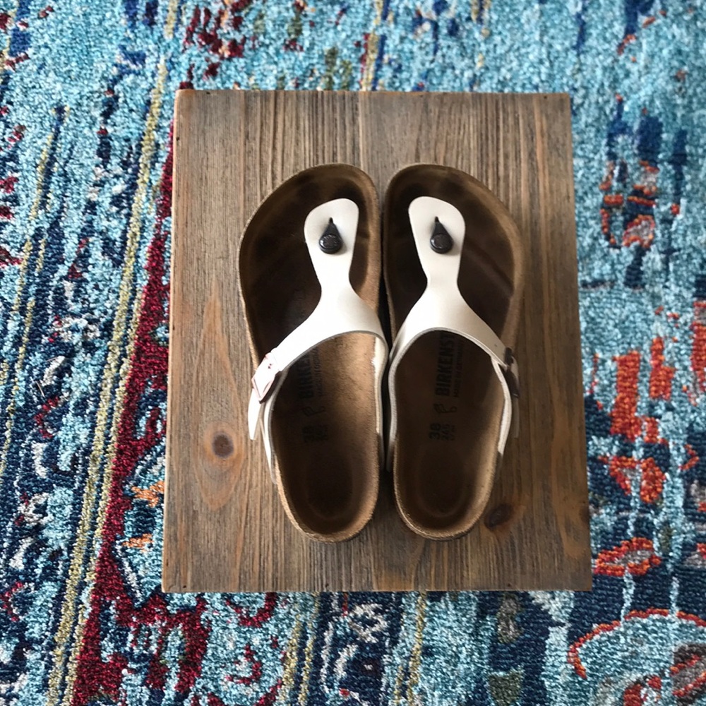 Lightly Used Birkenstock Gizeh White Sandals!